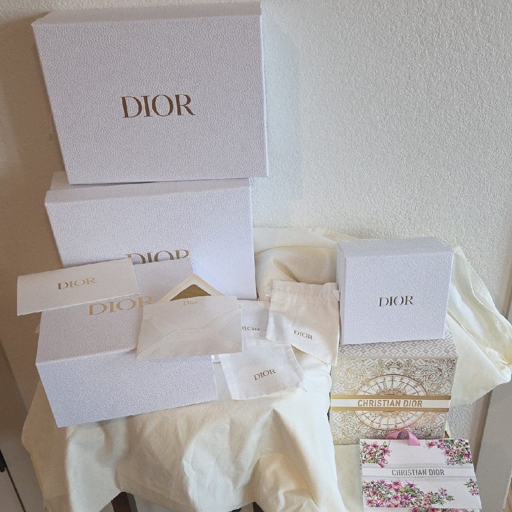 Dior Luxurious White Box Collection